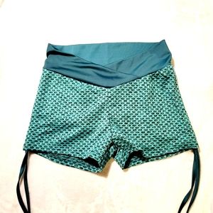 Aqua Yoga Shorts NWOT
